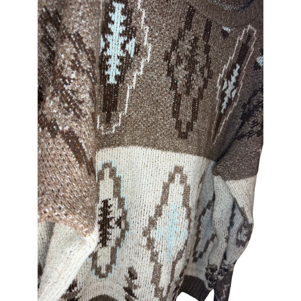 Women’s Aztec Pattern Sweater - Picture 5 of 5